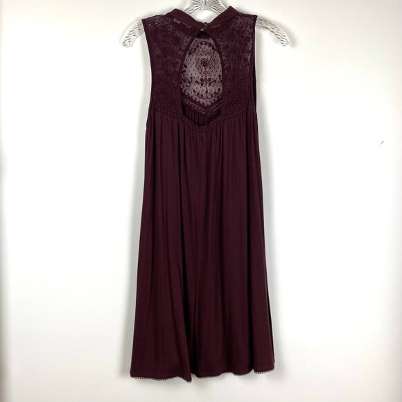 American Eagle Sleeveless Burgundy Mock Neck Mini Dress Lace Womens Size Medium - Picture 8 of 11